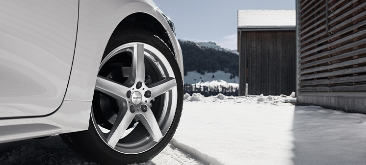 Hvordan måle boltsirkelen på en felg?